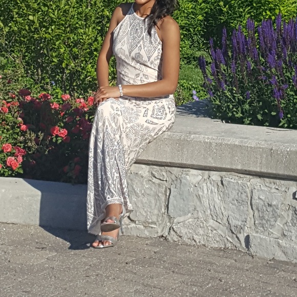 Long High-Neck Cream Prom Dress with Glitter Print Simple Glam Prom Dress - Picture 1 of 2